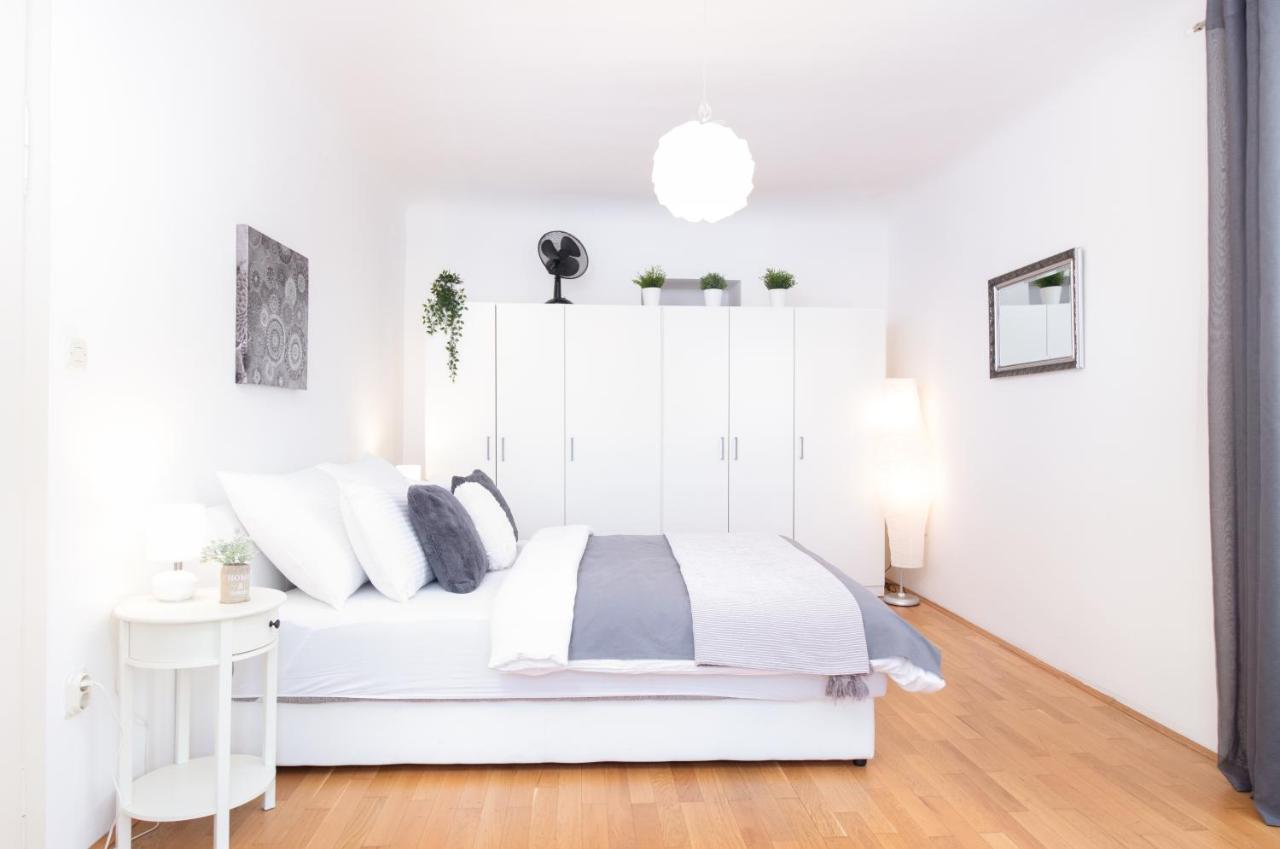 Apartment Santa Barbara Rijeka Zewnętrze zdjęcie