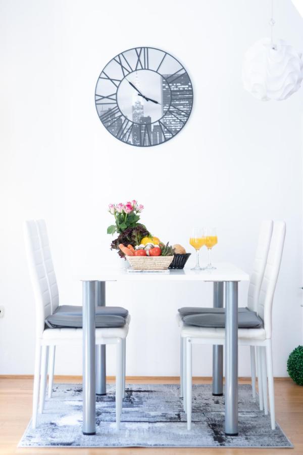 Apartment Santa Barbara Rijeka Zewnętrze zdjęcie
